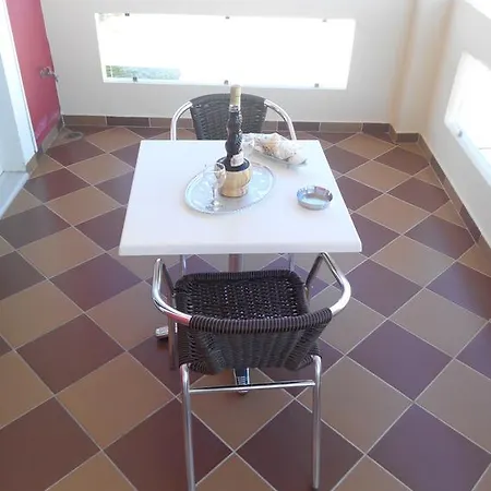 Valena * Νυδρί
